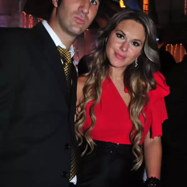 Isaac Mougrabi,Diana Villa