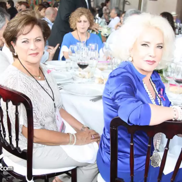 La Chata Vázquez Arroyo y Cristy Santana