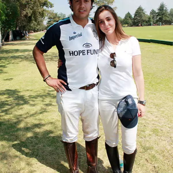 Juan Carlos Arrollo y Katia Wilkercon