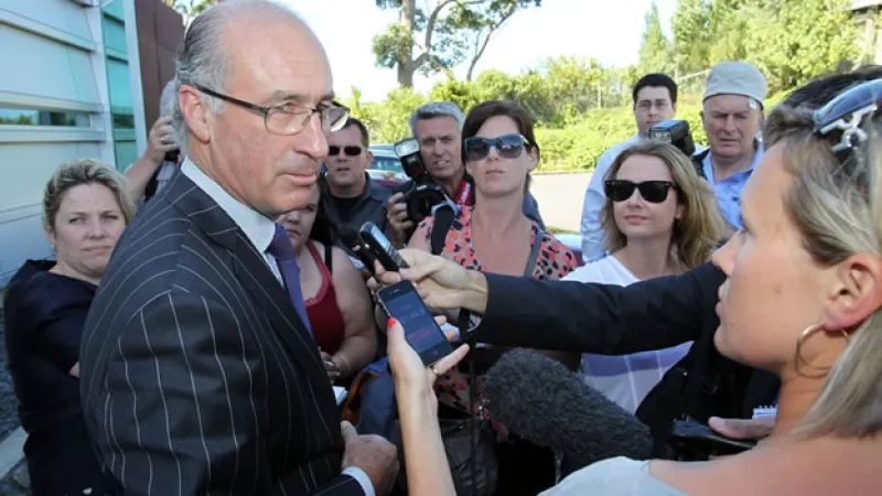 El abogado Paul Davison defiende a Kim Schmitz