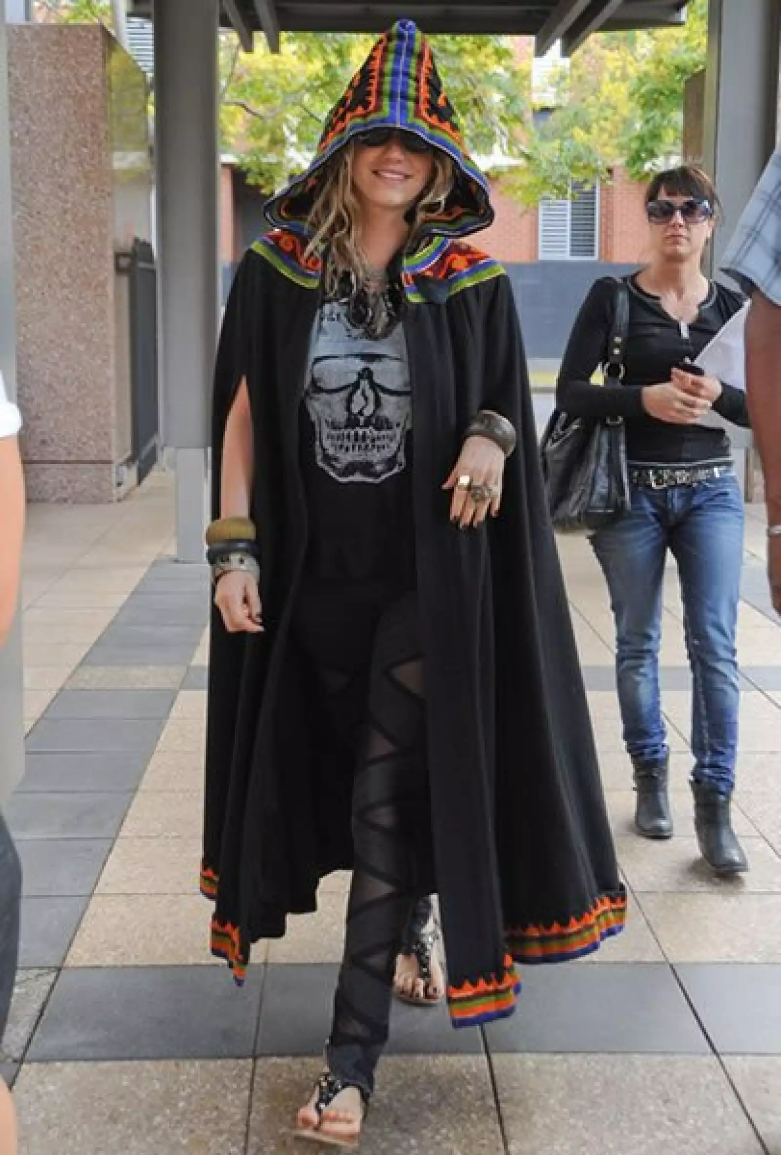 Creció en Nashville, y su madre, Pebe, siempre la apoyó en su gusto por la música, y hasta cantaban juntas cuando ella regresaba de la escuela.