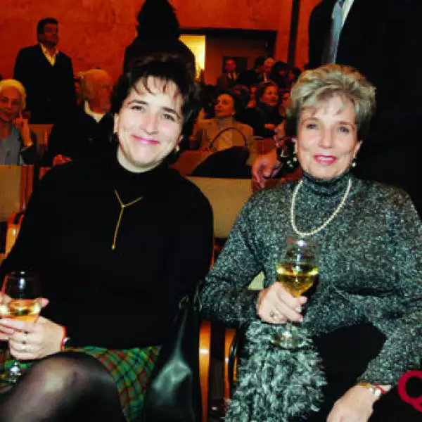 Perla Fernández, Josefina Tomé