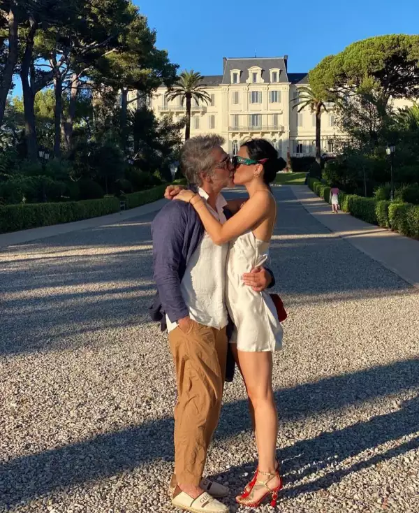 Alejandro Fernández habla de la posibilidad de casarse con su novia Karla Laveaga