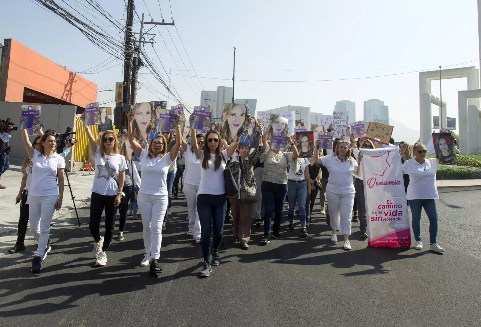 Abril Pérez marcha
