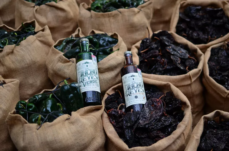Ancho Reyes, el único licor de chile ancho en el mundo.