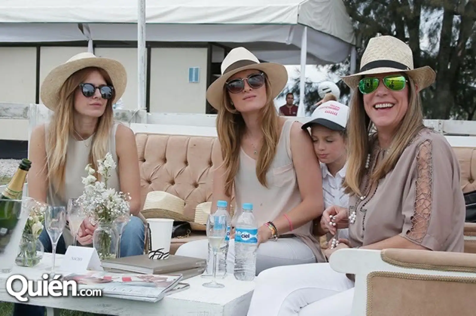 Isabel Macedo,Beatriz Macedo y Carolina Ortiz