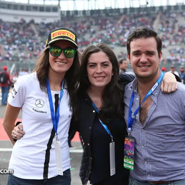 Mariana Becerril,Fernanda Alcala,Rafael González