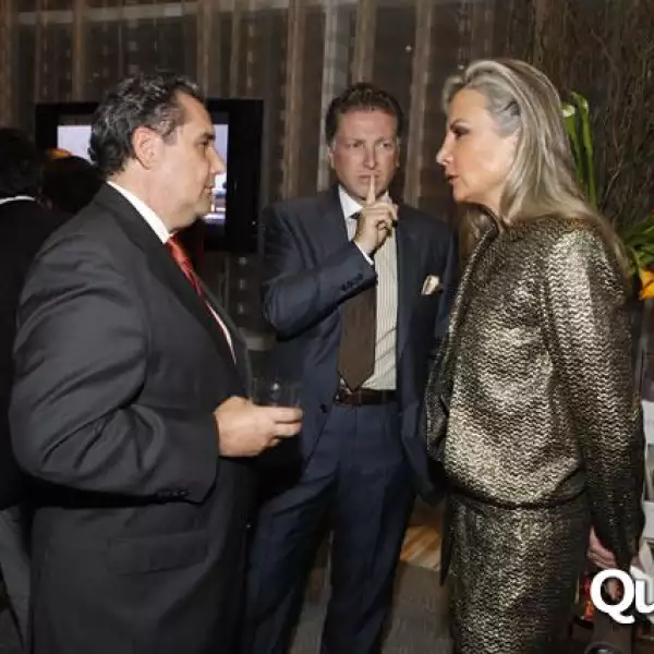 Presentación de libro Roy Azar