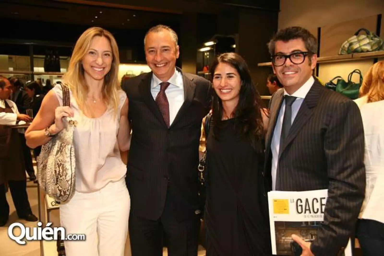 Francoise Lavertu,René Izquierdo,Natalie Beakini,Carlos Salcido