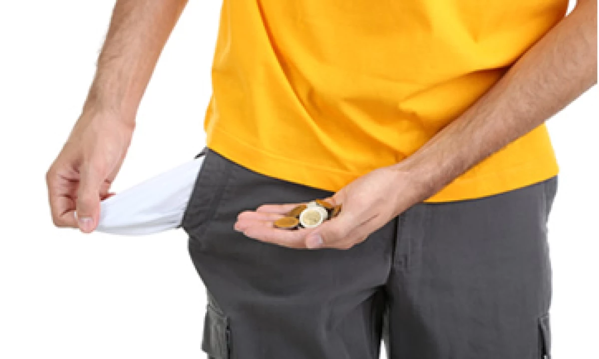 Si tu plan de ahorro es guardar el dinero que te sobra a fin de mes, es hora de que establezcas prioridades en tu presupuesto.(Foto: Shutterstock )