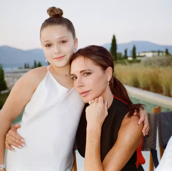 Hombres famosos reaccionan al Día Internacional de la Mujer