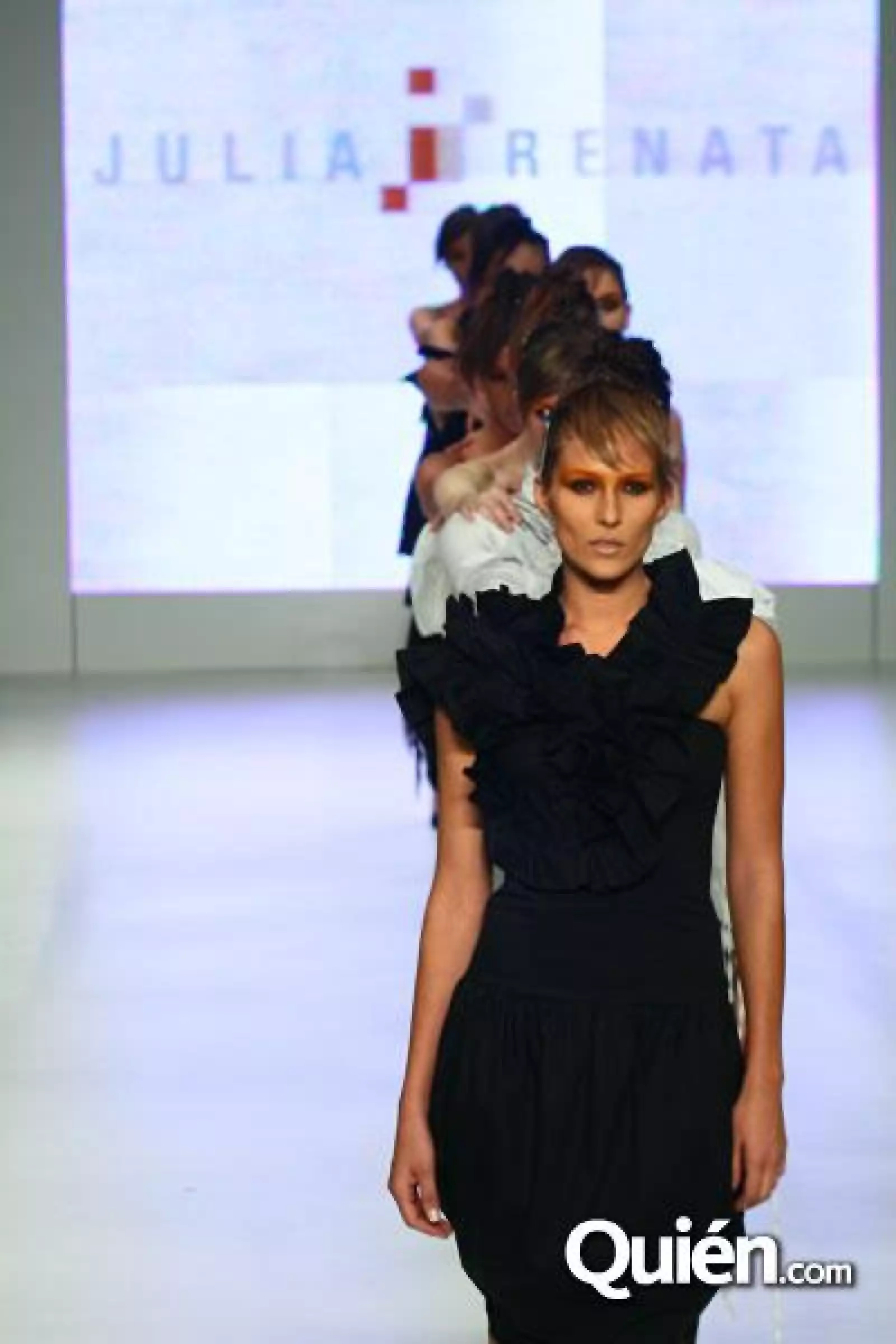 DFashion Pasarela Julia y Renata.