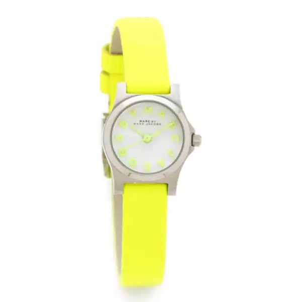 Los colores neón regresan para encender la temporada de verano y súmarle energía a tu outfit.