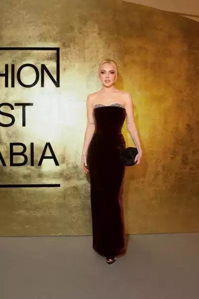 Lindsay Lohan usando Chopard y New Arrivals