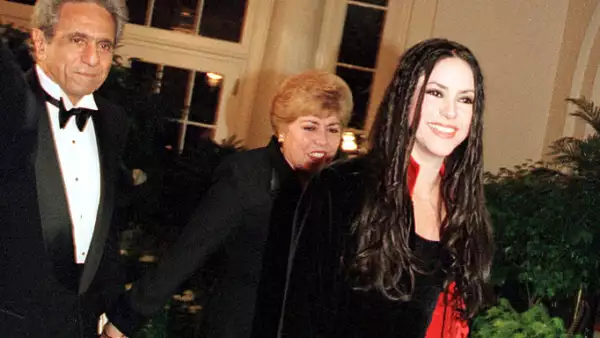 Singer Shakira Mebarak arrives