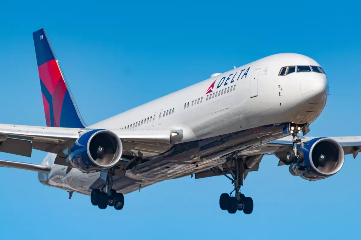 Vuelo desviado por amenaza de pasajero