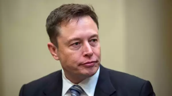 Elon Musk Tesla empresa publica Wall Street