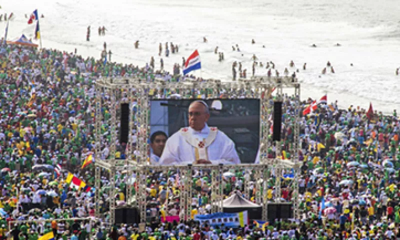 Los organizadores compararon el video de la misa con cifras de otros actos masivos. (Foto: Reuters)