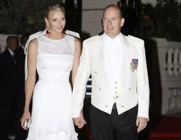El Príncipe Alberto se casó a los 53 años con la exnadadora Cherlene Wittstock.