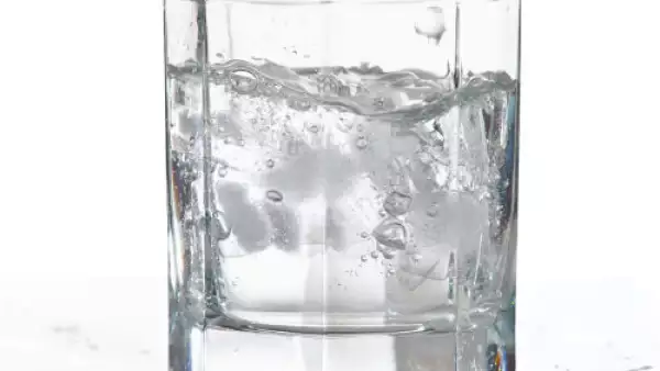 agua gasificada