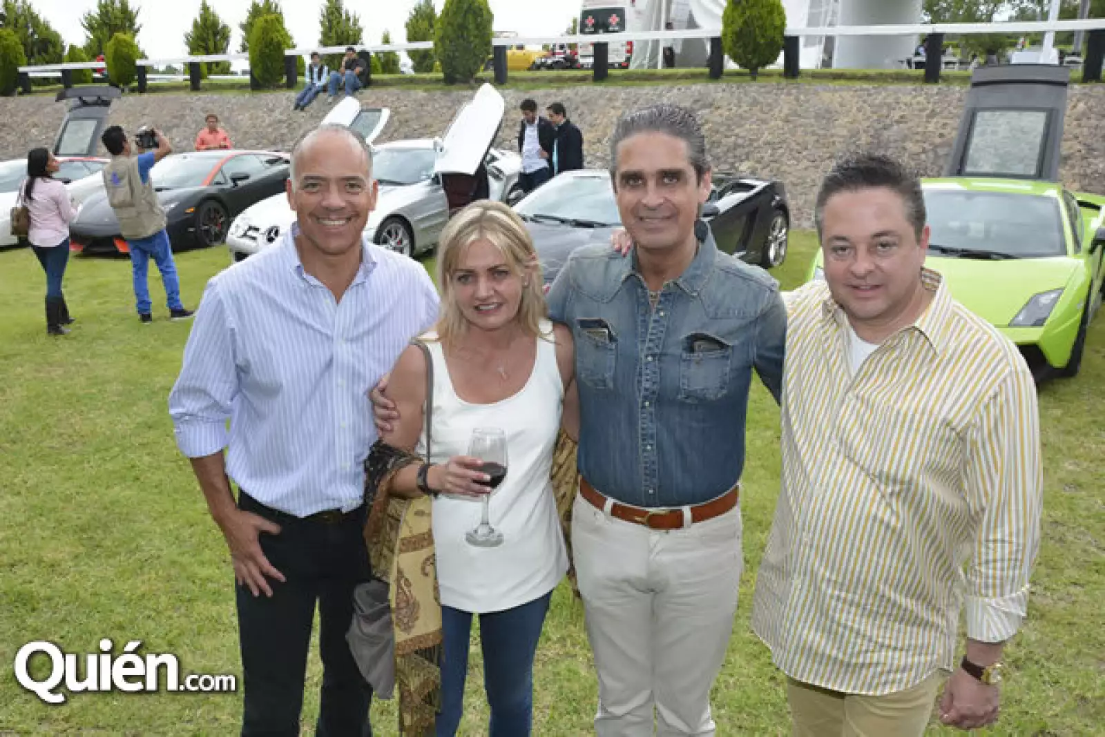 Jorge de la Vega,Silvia Thompson con Jorge y Alejandro Garay