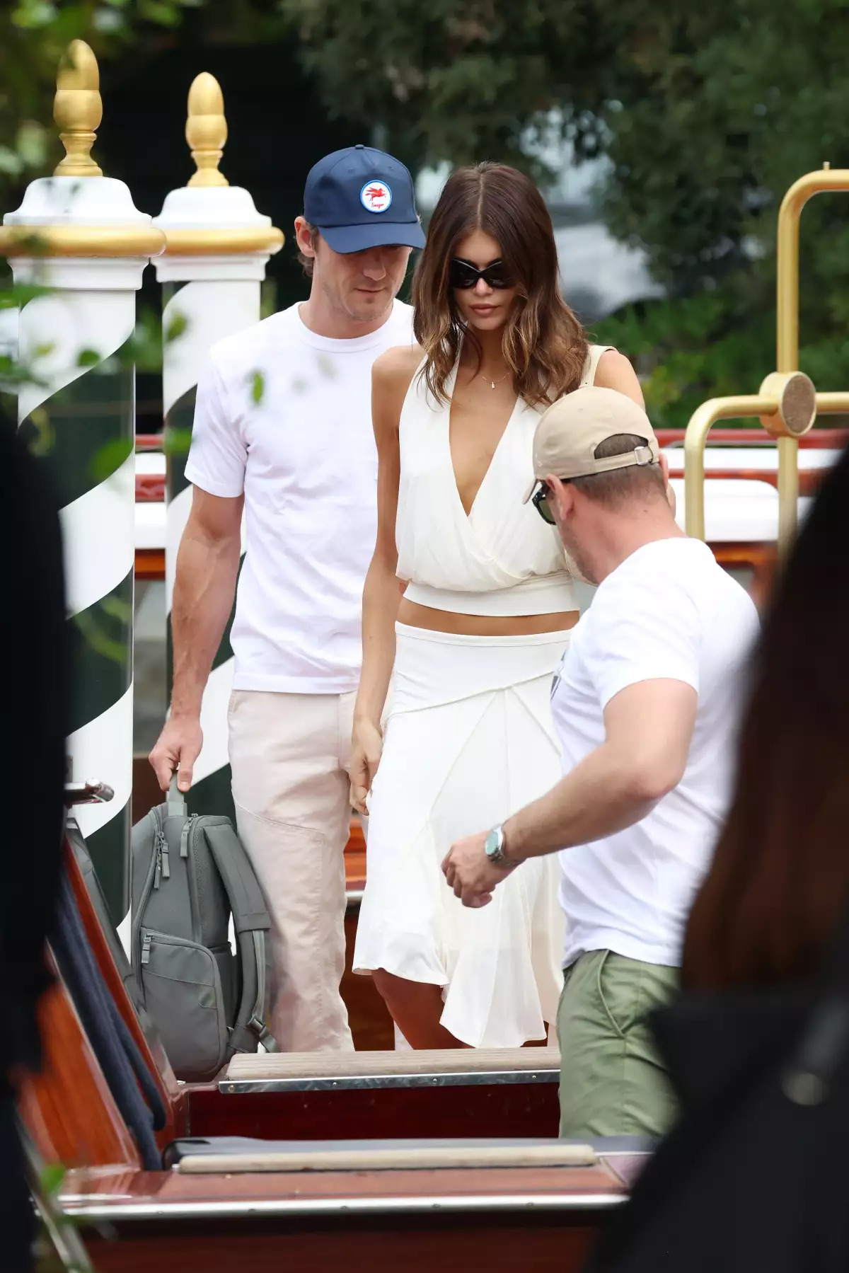 Kaia Gerber y Lewis Pullman