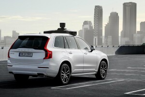 Volvo Uber tras.jpg
