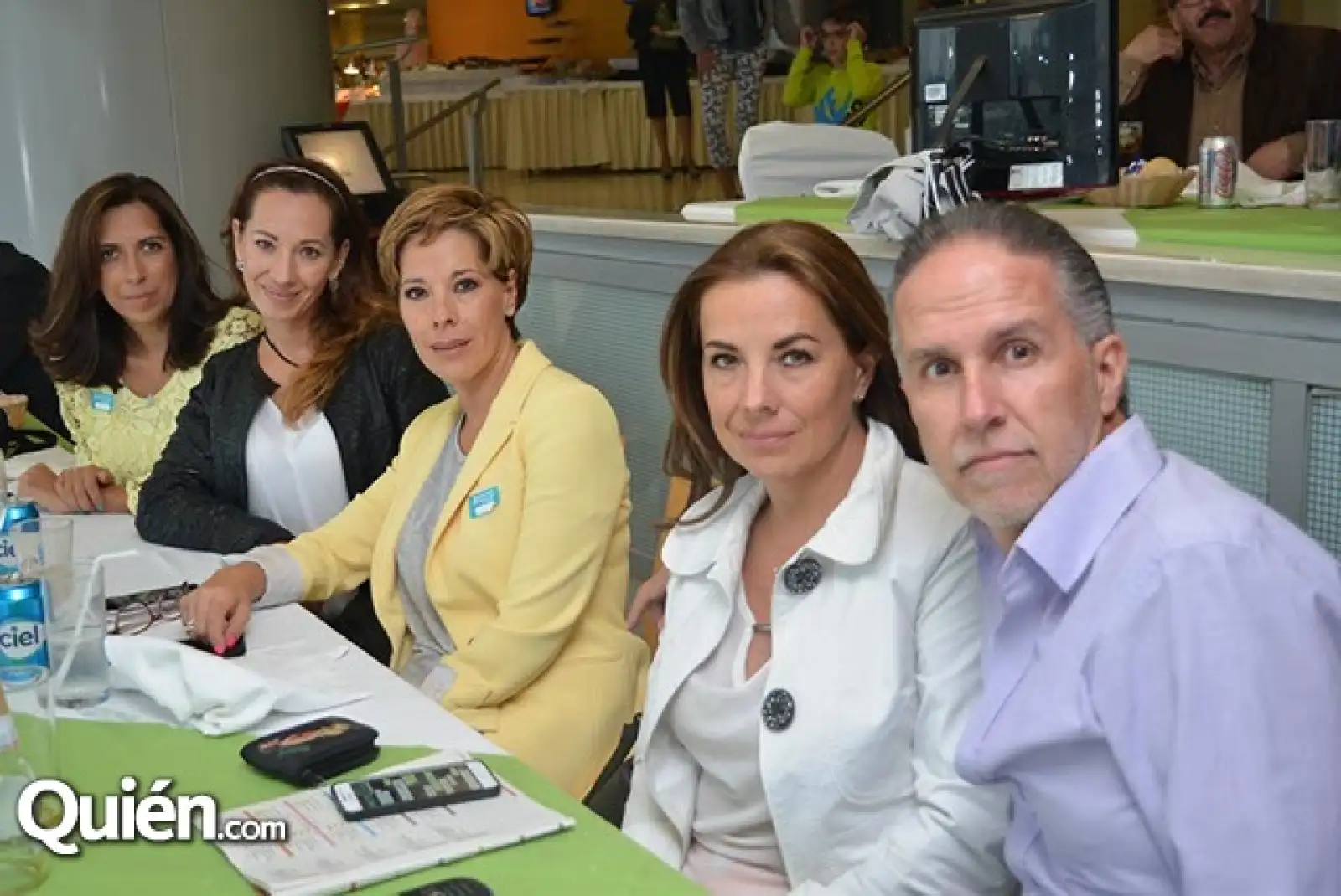 Romina Rodríguez,Norma Serrano,Adriana Toledo,Gaby Mayoral y Alfredo Presano.