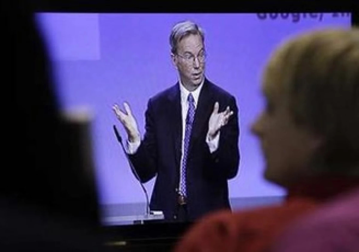 El CEO de Google, Eric Schimdt, dijo que la firma permitirá una exploración total en Internet de forma gratuita. (Foto: Reuters)
