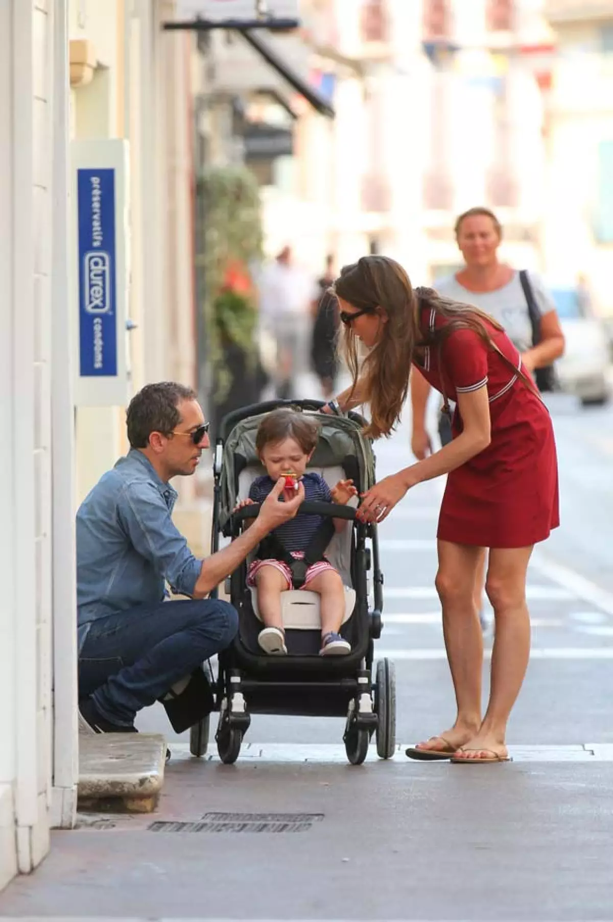 Aunque el pequeño Raphaël hizo berrinche, tanto Carlota como Gad se mostraron muy pacientes.