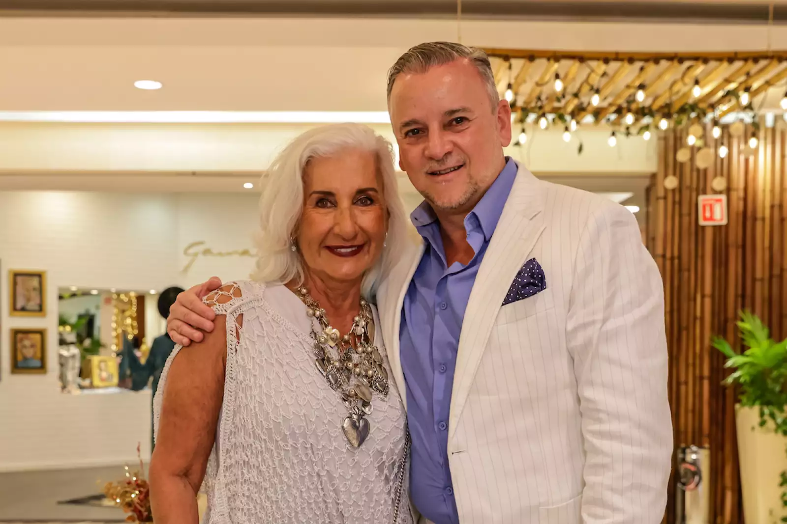 Elena Villarreal y Luis Ortuzar.jpg