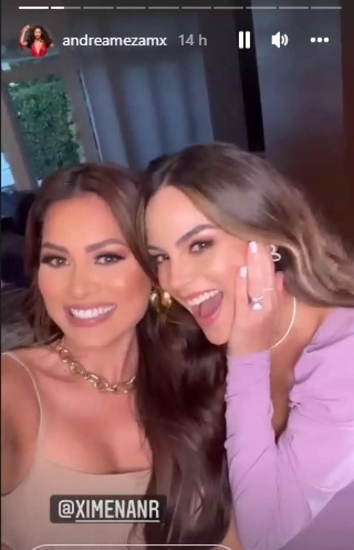 Andrea Meza y Ximena Navarrete