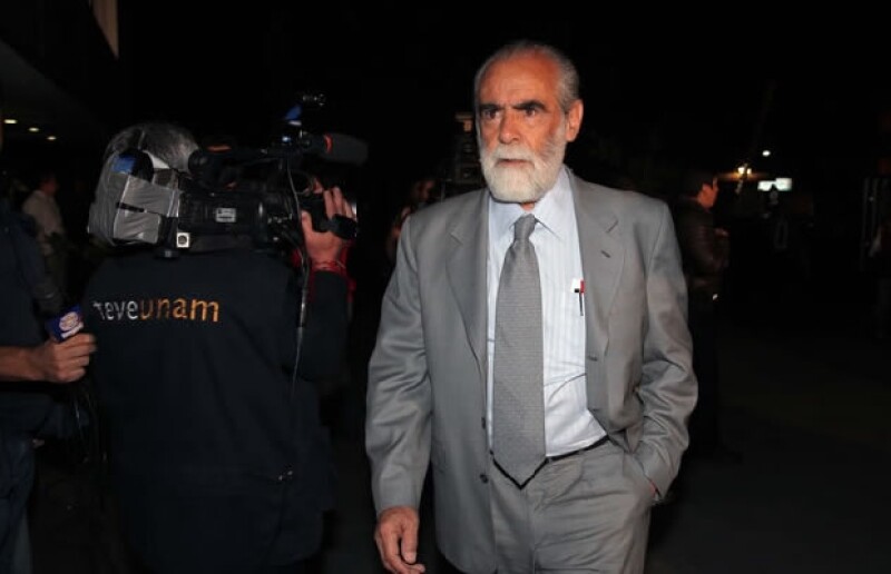 Diego Ferández acudió a dar el pésame.