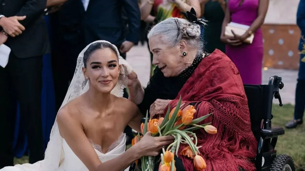 Ale Capetillo y su abuelita Yeya 