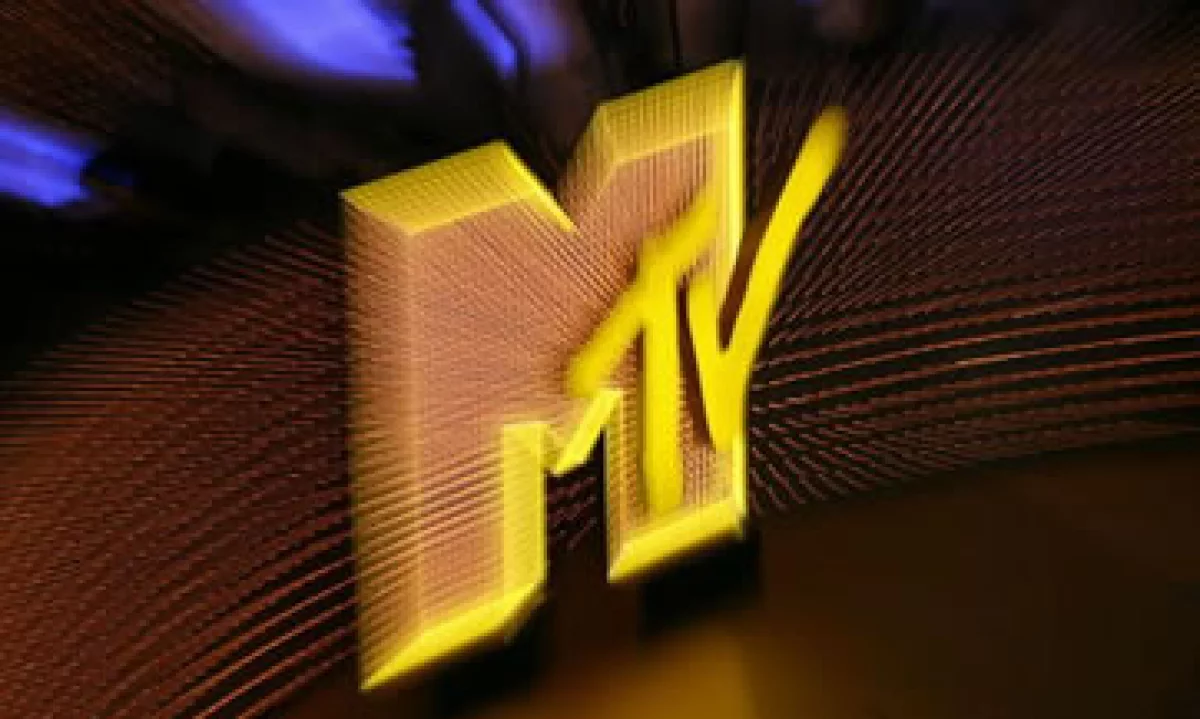 La cadena de televisión en Latinoamérica busca motivar a jóvenes para evitar mayor rezago educativo y laboral. (Foto: Getty Images)