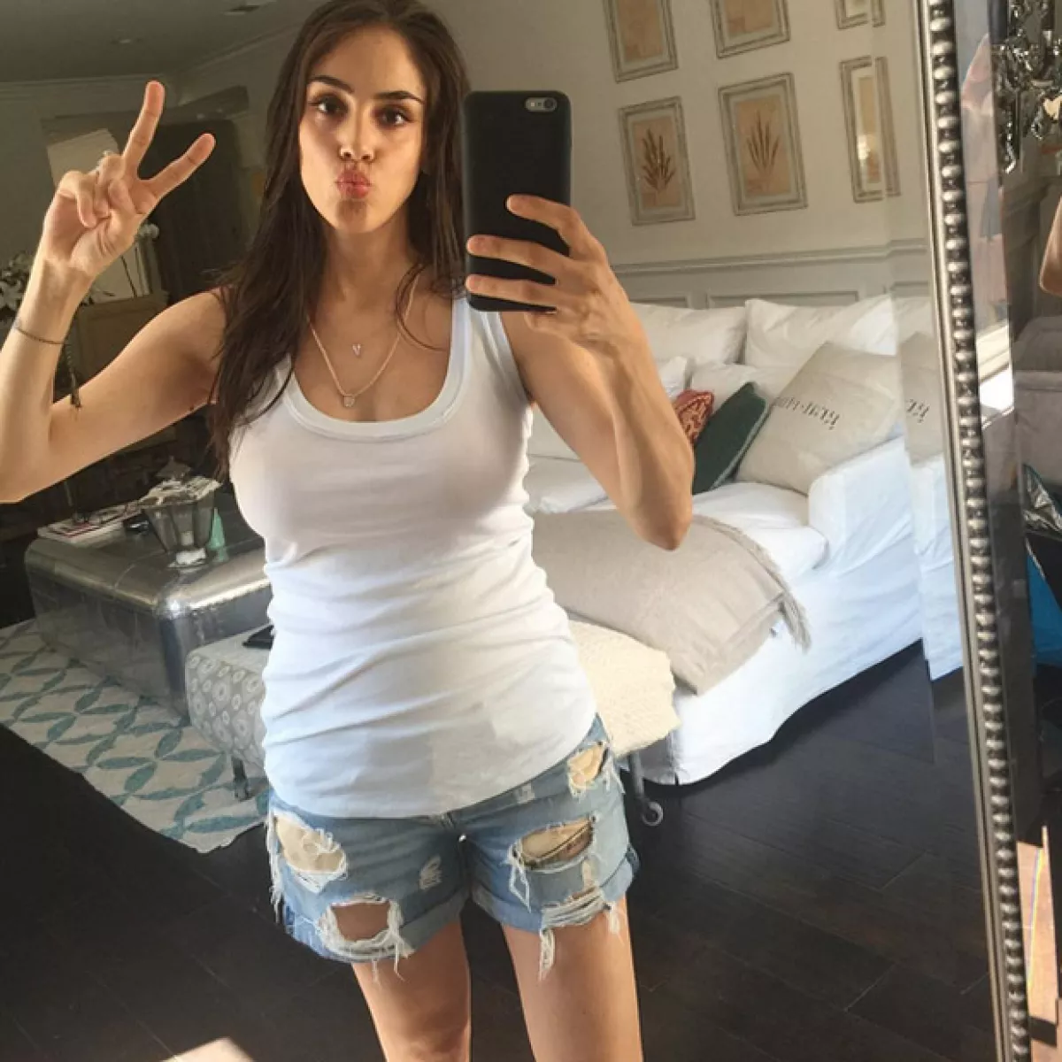 Dos días después de dar a luz a su primogénito, asi luce Sandra Echeverría.