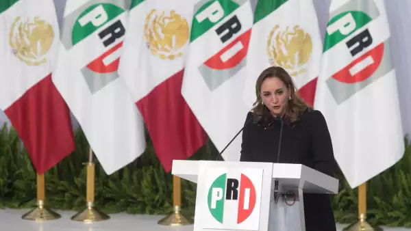 Claudia Ruiz Massieu