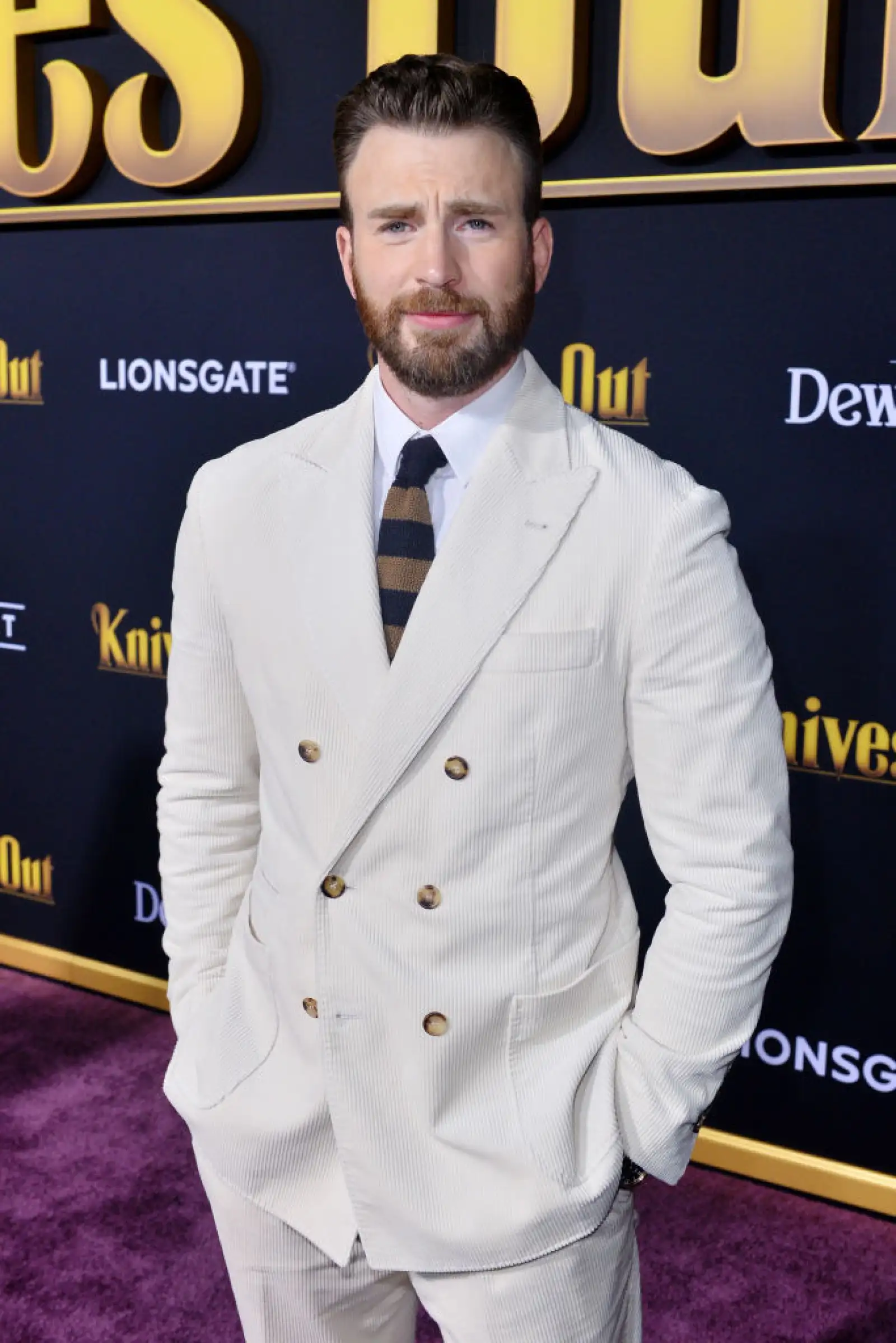 Premiere Of Lionsgate's "Knives Out" - Red Carpet