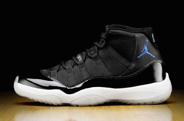 Air Jordan 11