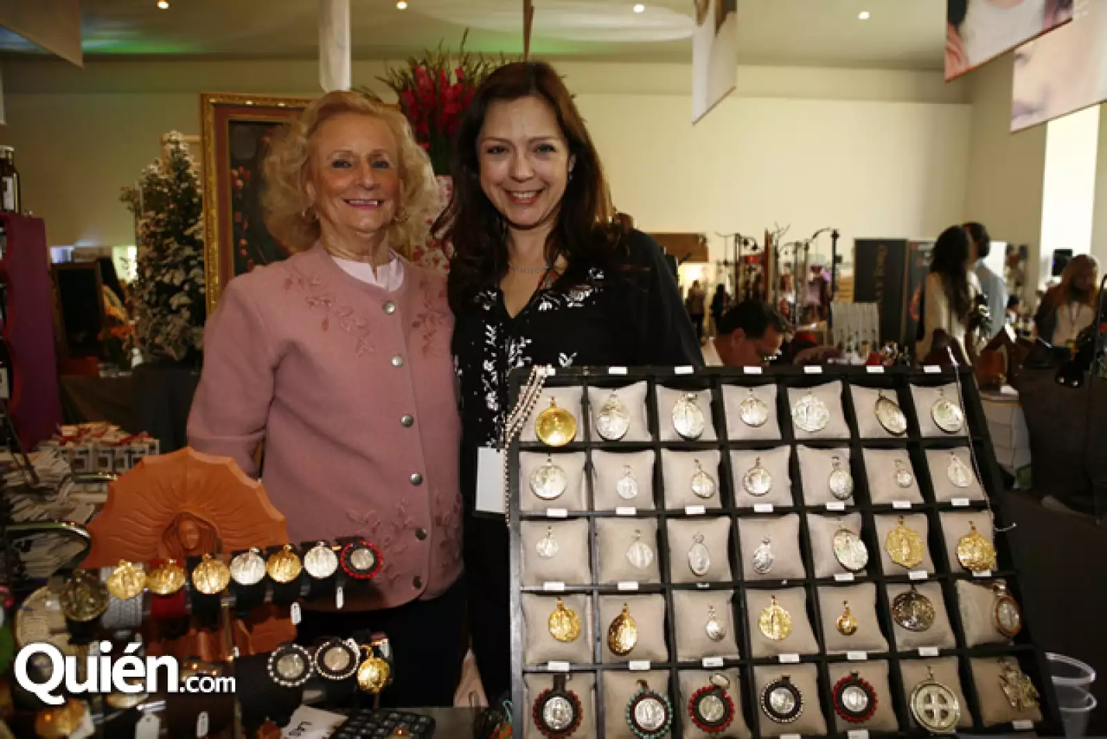 Virginia Álvarez y Guadalupe Cevallos