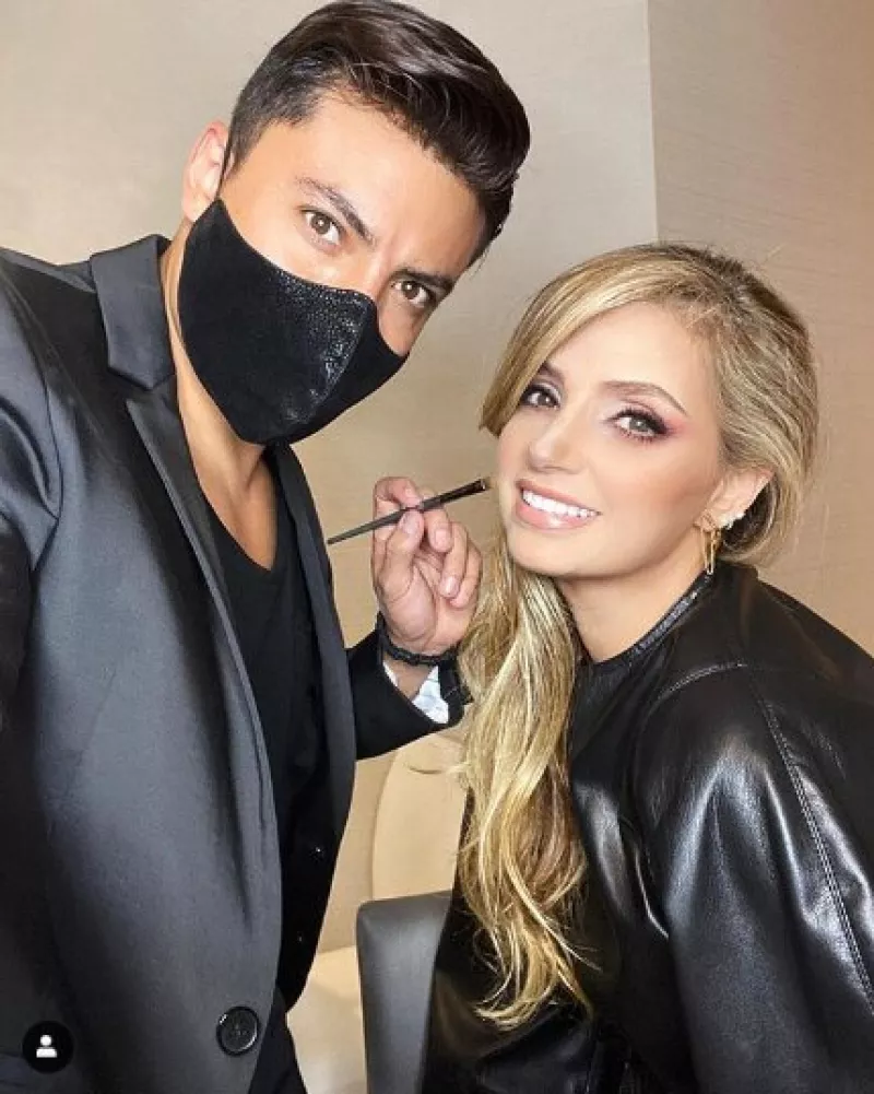 Víctor Guadarrama y Angélica Rivera.