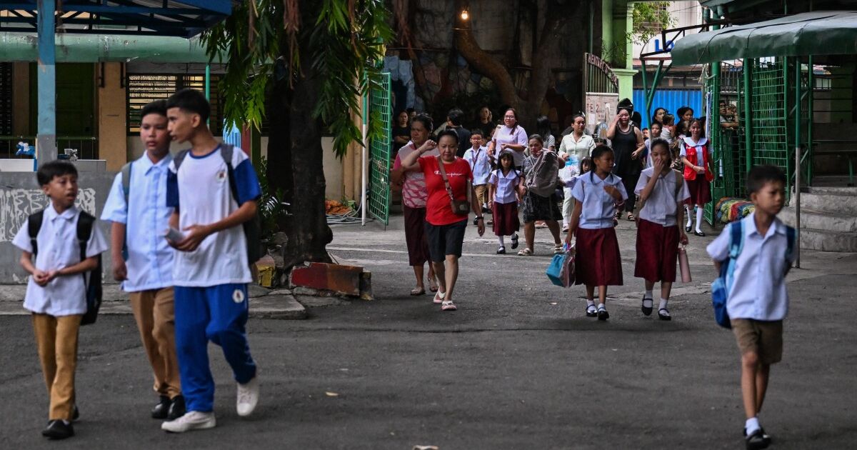 TERREMOTO DE 7.8 SACUDE FILIPINAS