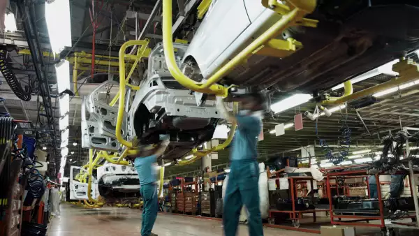La producción de autos en México crece desde 2019: mientras Volkswagen gana, Nissan se atora 