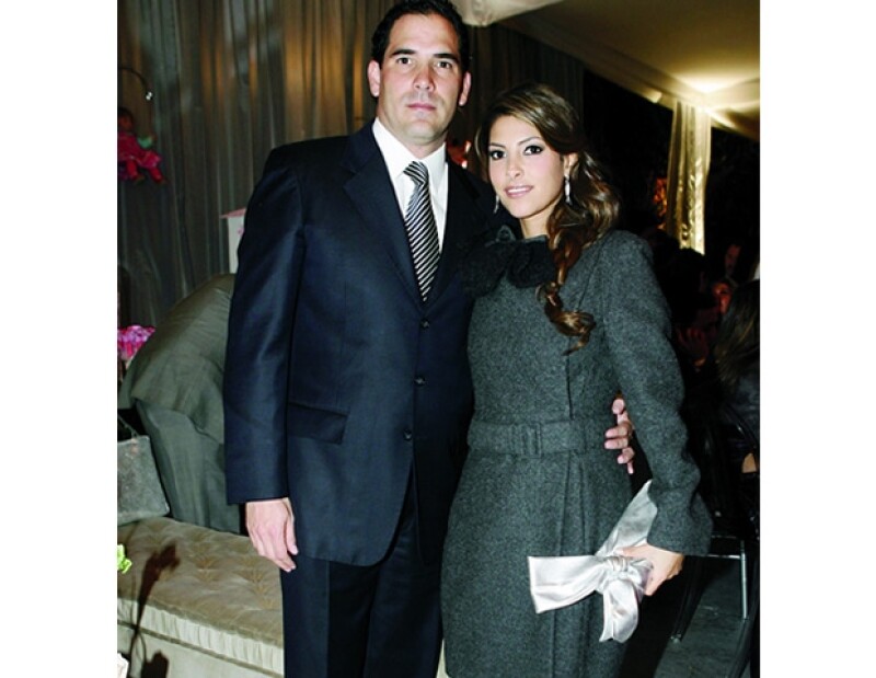 Más allá de ser hija del coordinador parlamentario del PRI en la Cámara de Diputados, su nombre ha destacado por sí solo en el mundo político, social y filantrópico de México.