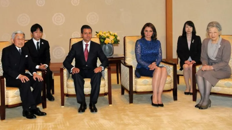 La primera dama sorprendió por lucir dos muy diferentes estilos durante su visita a Japón, donde acompaña a su esposo Enrique Peña Nieto por su gira asiática.