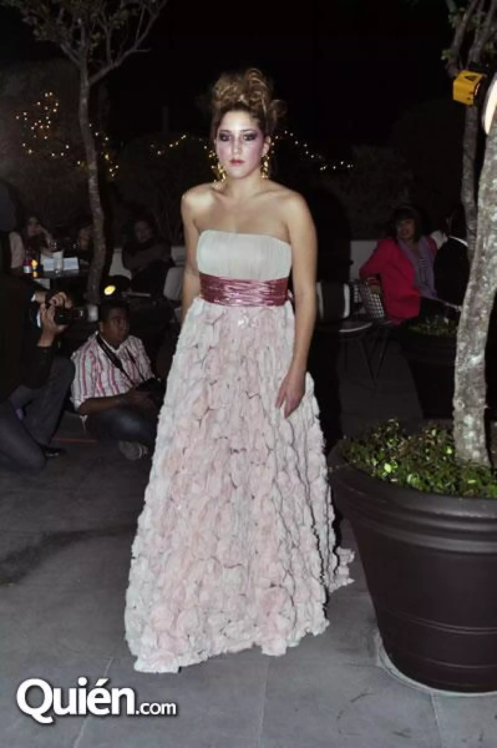 Pasarela a Beneficio de la Cruz Rosa