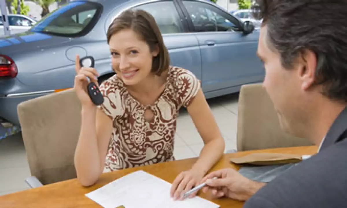 Antes de comprar un vehículo a crédito, es importante que compares todos los elementos del financiamiento que vas a adquirir, así como el plazo que tendrás para pagar. (Foto: Thinkstock)