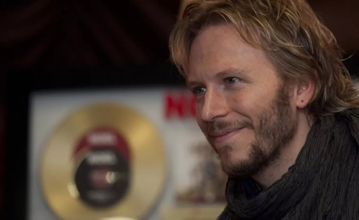 El cantante relanzará Uno no es uno, disco que le valió el reconocimiento por sus altas ventas.