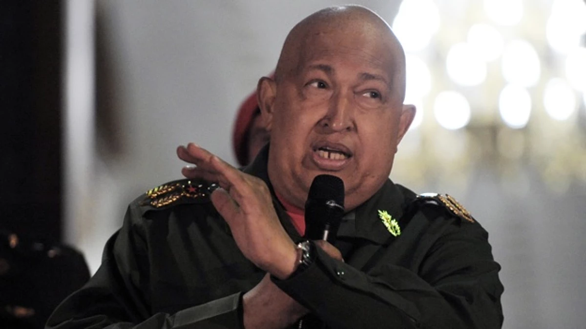 hugo chavez ofrece un discurso en caracas