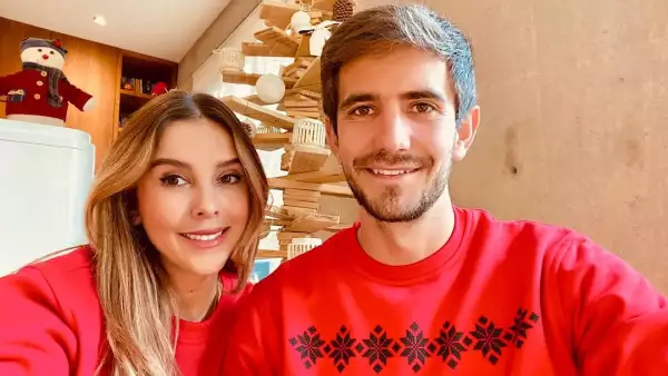 Paulina Goto y su novio Rodrigo Saval